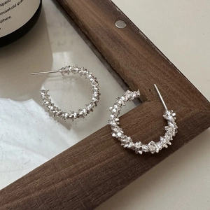 Minimalist S925 sterling silver C-shape hoop earrings with vintage twisted texture