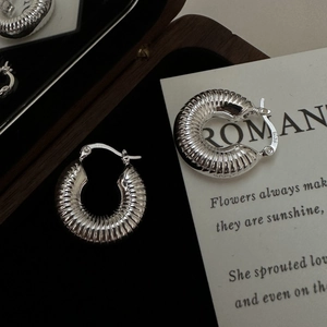 Vintage S925 sterling silver hollow hoop earrings with unique spiral shell texture