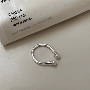 Minimalist S925 sterling silver open U-shape ring with two elegant white pearls
