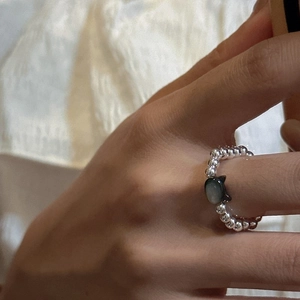 Minimalist S925 sterling silver beaded ring featuring a cute black cat pendant charm