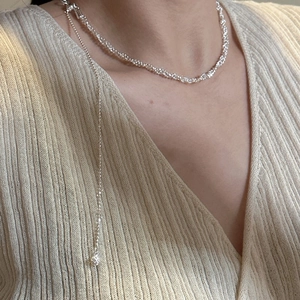 Collier scintillant S925 en argent sterling à trois rangs avec pampille élégante