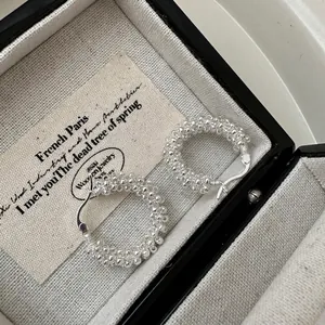 Boucles d'oreilles créoles artisanales en argent S925 avec perles au style vintage français