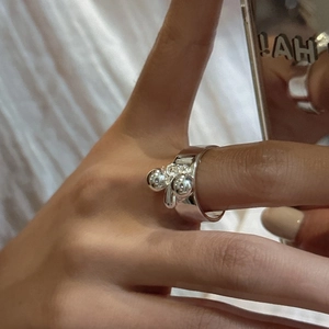 Minimalist S925 sterling silver liquid metal droplet ring with wide band on finger