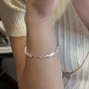 S925 sterling silver matte bean bracelet with leaf links and adjustable chain