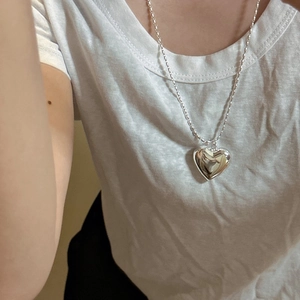Collier en argent S925 avec pendentif cœur bouffant et longue chaîne à perles vintage