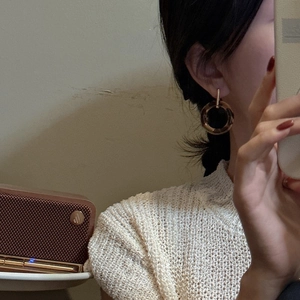 Retro S925 silver golden hoop earrings with tortoiseshell pattern for women's daily wear
