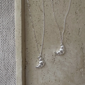 925 Sterling Silver Croissant Pendant Necklace For Women Minimalist Textured Electroplated Long Sweater Chain Fashion Jewelry