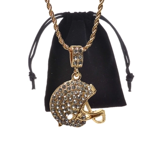 Collier pendentif casque de rugby doré avec strass brillants et chaîne torsadée en velours