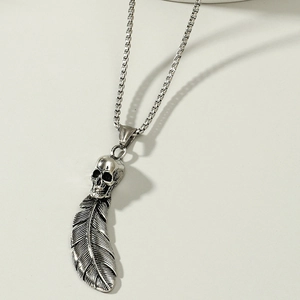 Punk Gothic Skull Feather Pendant Necklace For Men Women Retro Alloy Skeleton Jewelry Skeleton Wings Necklace Gift