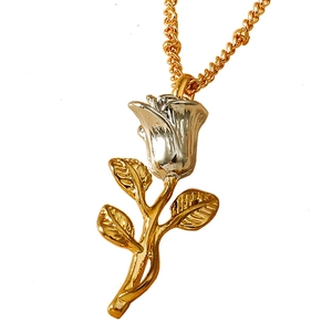 Two-Tone Rose Flower Pendant Necklace For Women Alloy Electroplated Elegant Rose Clavicle Chain Jewelry Valentine Day Gift