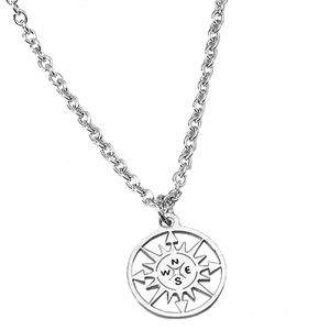 Collier avec pendentif boussole minimaliste en acier inoxydable et gravure N S E W argent