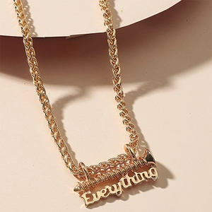 Collier Pendentif Lettre Everything en Alliage Couleur Or Mode Occidentale pour Unisexe Hip Hop Style Vis Industrielle Bijoux