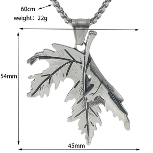 Spécifications techniques du pendentif feuille de 54mm avec chaîne de 60cm