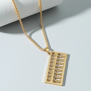 Collier Pendentif Bouclier Traditionnel pour Hommes Femmes Alliage Électroplaqué Charme de Prospérité Géométrique Minimaliste Bijoux de Mode