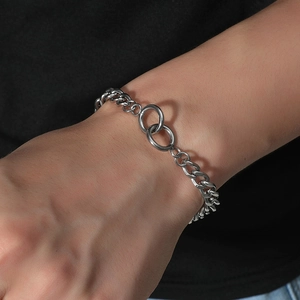 Bracciale a catena cubana in acciaio inossidabile argento con doppi anelli incrociati