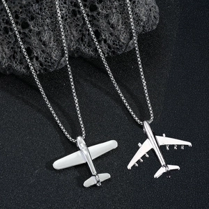 Minimalist Alloy Airplane Pendant Necklace For Men Electroplated Hip Hop Punk Style Fashion Sweater Chain Jewelry Gift