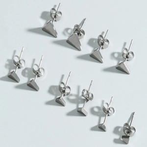 Minimalist Geometric Triangle Stainless Steel Stud Earrings For Women Men Polished Silver Tone Piercing Fashion Jewelry Gift