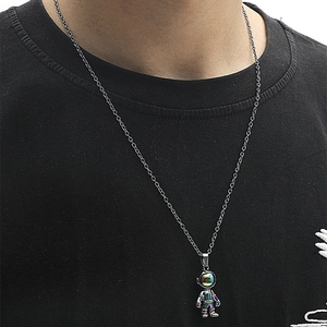 Hip Hop Iridescent Titanium Steel Astronaut Pendant Necklace Personalized Colorful Spaceman Spacestation Jewelry For Women Men