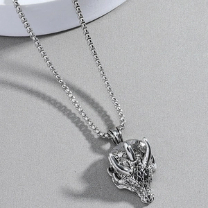 Herren Vintage Nashorn Anhänger Halskette in Silber mit robuster Gliederkette für Männer