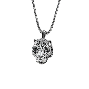 Pendentif tête de tigre punk rétro finition argent oxydé avec chaîne box robuste