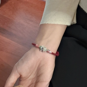 Bracelet chat de la fortune en argent S925 fait main avec corde rouge de tradition chinoise