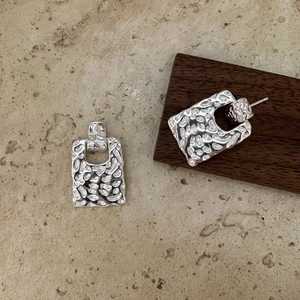 S925 Sterling Silver rectangular earrings with handmade hammer texture and metallic luster