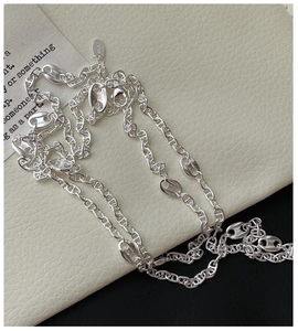 Détail de la chaîne groin de porc en argent sterling S925 avec finition polie brillante