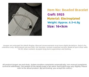 Détail du bracelet en perles d'argent S925 avec agate noire et chaîne réglable de 16+3cm
