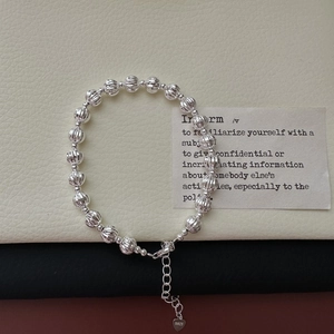 Bracelet Minimaliste en Argent Sterling 925 à Perles Texture Citrouille Avec Breloque Coeur Bracelet Réglable pour Femme