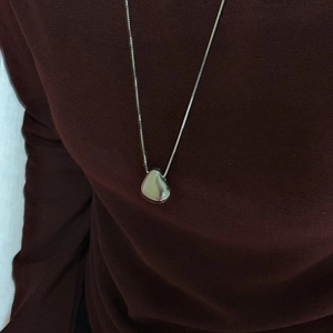 Minimalist S925 sterling silver bean pendant necklace with polished finish for women