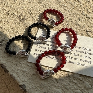 Bague Perlée en Argent Sterling 925 pour Femme Mignon Pendentif Chiot Teckel Rétro Corde Élastique Bague de Doigt Bijoux Noir Rouge