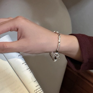 Minimalist S925 sterling silver beaded bracelet with heart charm and OT toggle clasp