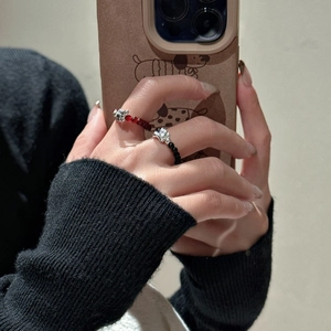 Bague élastique en argent S925 avec perles teckel et breloques rouges et noires
