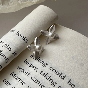 Matte Flower Stud Earrings With 925 Sterling Silver Post And Artificial Pearl Center Minimalist Korean Style Jewelry For Women