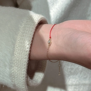 Elegant S925 sterling silver red string bracelet with a central sparkling zircon gem