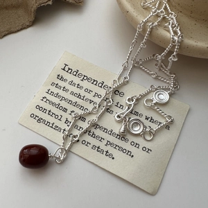 S925 sterling silver twist chain necklace with dark red agate bean pendant for women