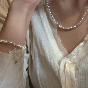 Minimalist S925 sterling silver crushed silver jewelry set with necklace and bracelet