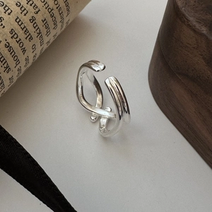 S925 sterling silver open ring featuring a minimalist layered wavy line design