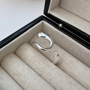 Minimalist S925 sterling silver open ring with polished organic liquid droplet design