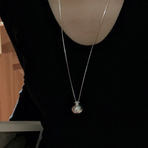 Collier en argent sterling 925 avec pendentif grenade minimaliste pour femmes élégantes