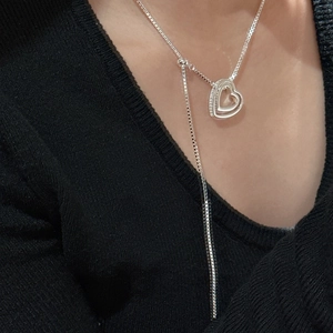 Élégant collier S925 en argent sterling avec pendentif double cœur et chaîne en Y réglable