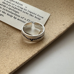 S925 sterling silver wide matte open ring with wavy black zircon inlay