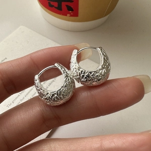 S925 Sterling Silver Textured Hoop Earrings For Women Minimalist Vintage Molten Hammered Style Square Ear Buckle Jewelry