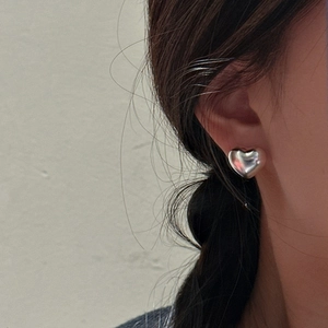 Minimalist S925 sterling silver hollow heart stud earrings with a polished mirror finish