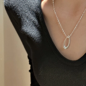 Minimalist 925 Sterling Silver Necklace Women Retro Oval Hollow Pendant Bead Chain Simple Clavicle Chain Jewelry Gift