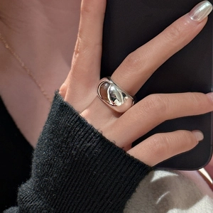 Minimalist S925 sterling silver chunky domed ring with a high-polished metallic finish