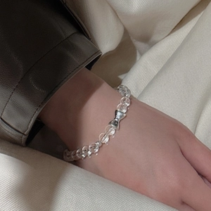 Minimalist S925 sterling silver bow bracelet with clear crystal beads for women
