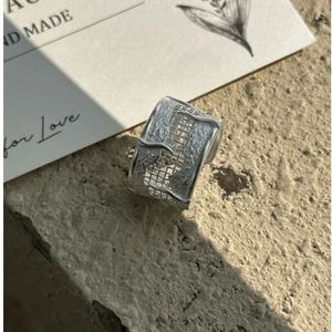 Wide textured S925 sterling silver ring with hollow grid and vintage matte finish