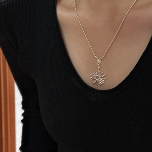 Minimalist S925 sterling silver sunburst flower pendant necklace on a ball chain