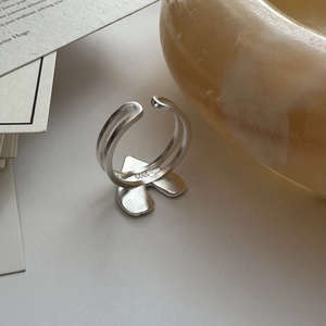 Minimalist S925 sterling silver open ring with textured double layer heart design